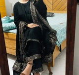 Aysha review photo