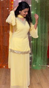 Himanshisrivastava review photo