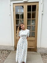 Lela review photo