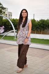 Pooja review photo