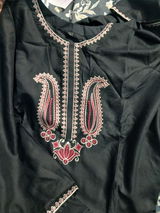 Nisha khan review photo