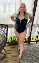 Michelle review photo