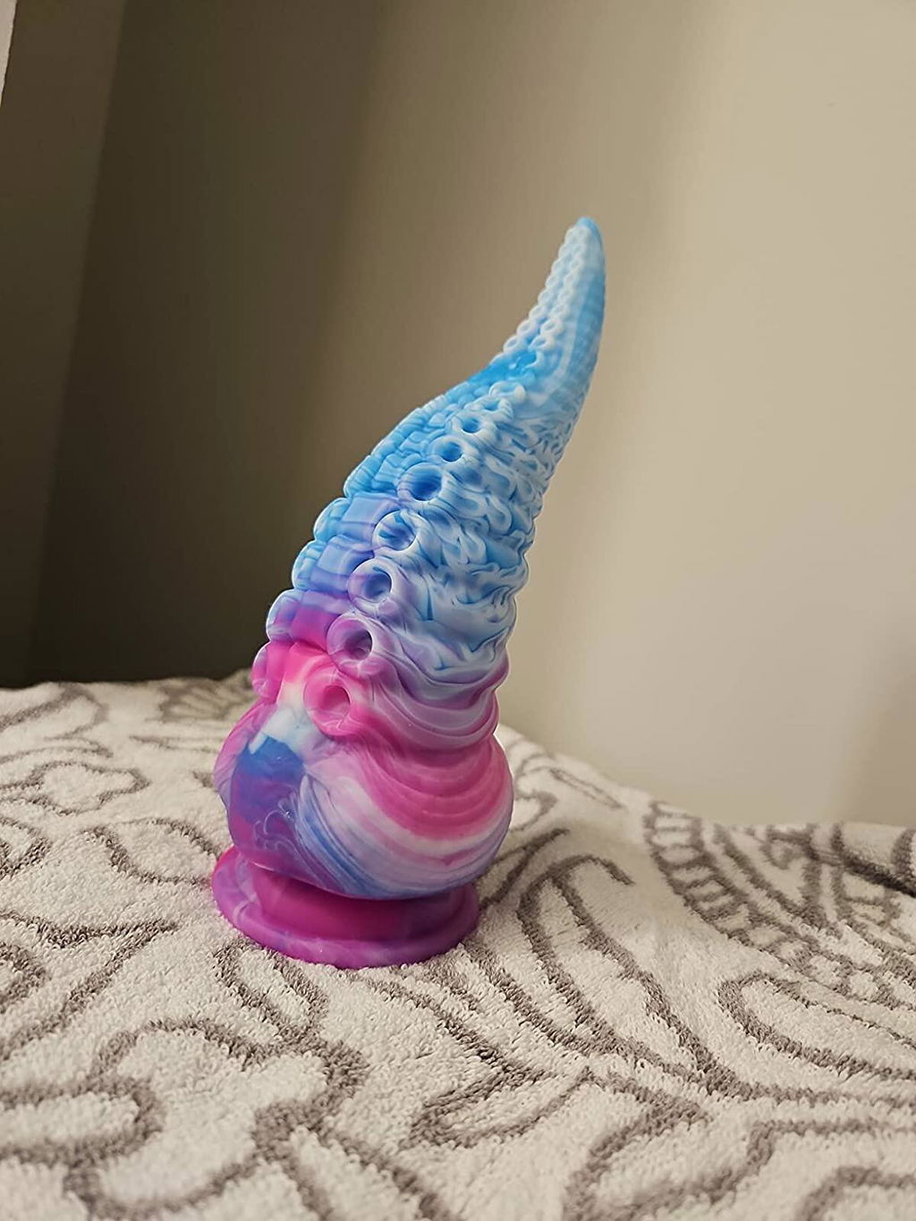 Ursula Tentacle Dildo With Brilliant Colors - Laphwing