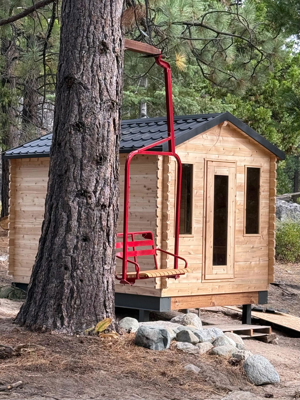 Dundalk CT Georgian 6 Person Outdoor Sauna with Changeroom