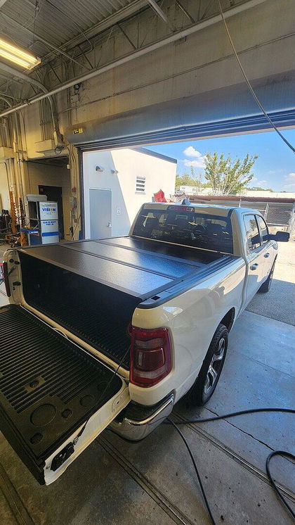 Customer photo from a review by Ulises Y.