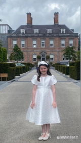 Niamh Darmody review photo