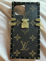 Mariah review photo