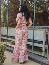 Vaishnavi review photo