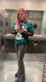 Lindsay review photo