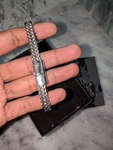 Zahir review photo