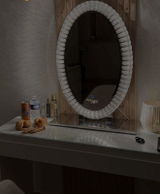 Manon review photo