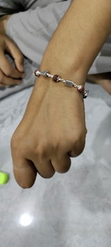 Abhishek review photo