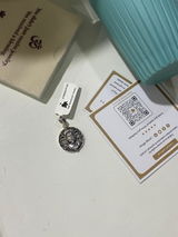 Gautam kamilya review photo