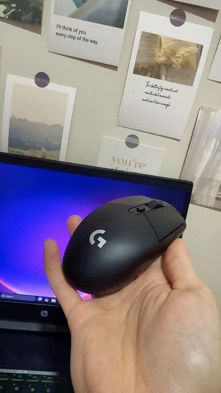 Logitech G304 LIGHTSPEED Wireless Gaming Mouse