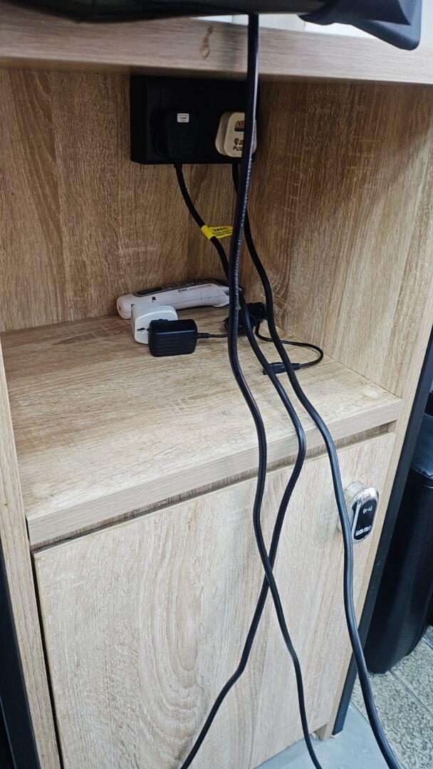 wallflowerer review photo