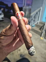 Julio Fortis review photo