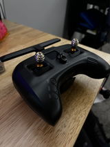 R E review photo