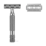 Tom review photo