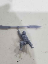 Logan Pett review photo