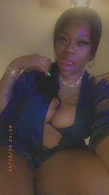 Sheneka H. review photo