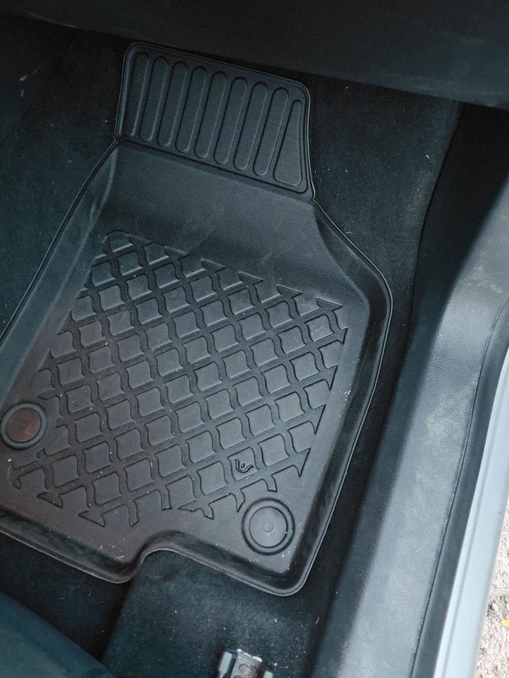 Covorase auto tip tavita Volkswagen Tiguan Tiguan I, an fabricatie 07.2007 - 04.2016, caroserie suv | 602641