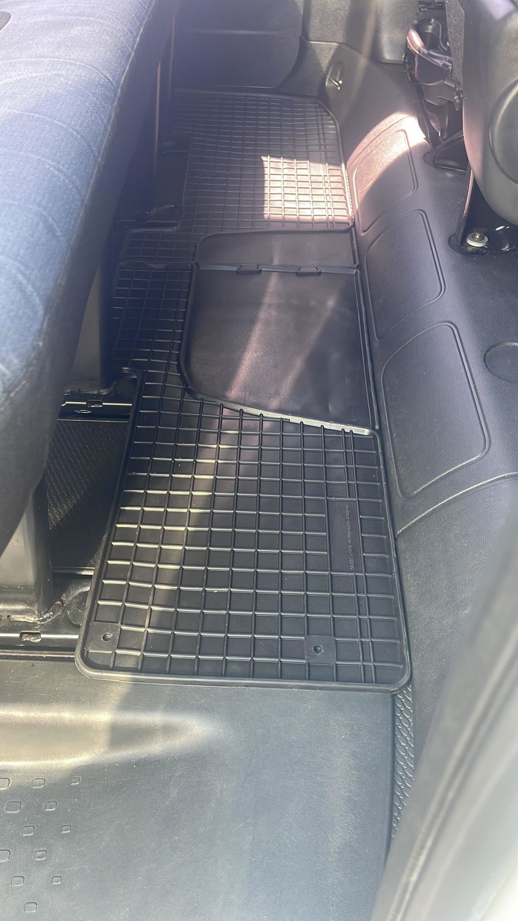 Covorase auto Opel Vivaro B, an fabricatie 09.2014 - 02.2019, caroserie van rand 2 | ET546146