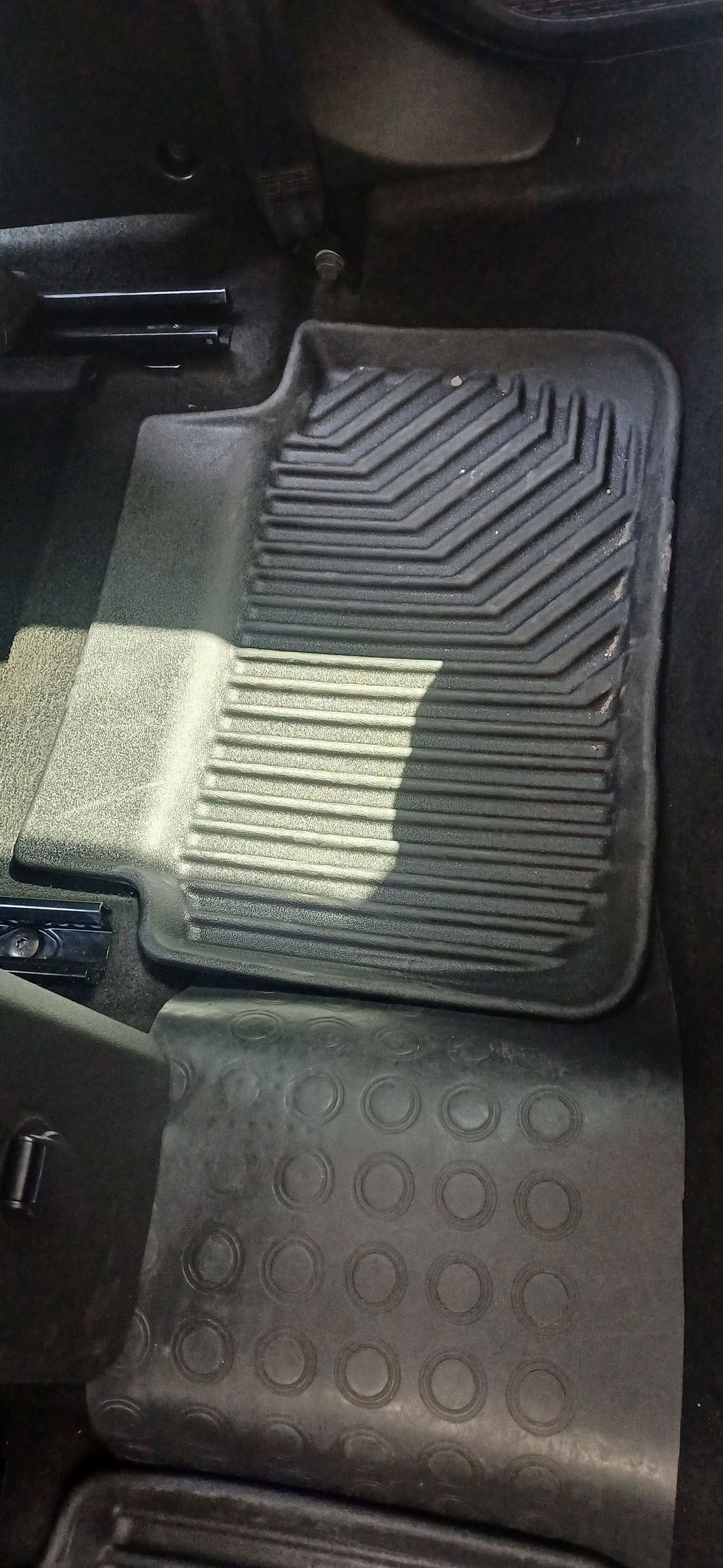 Covorase auto tip tavita Dacia Logan Logan III, an fabricatie 01.2021 - prezent, caroserie sedan | 77427303