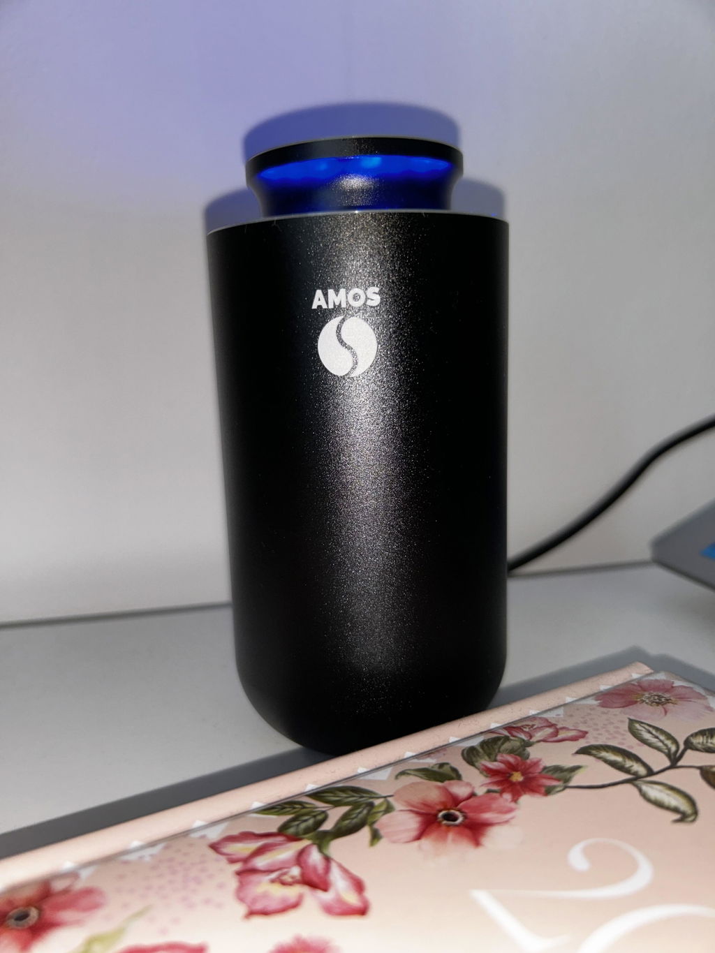 Difuzor de parfum Amos Supreme pentru masina si acasa - parfum inclus