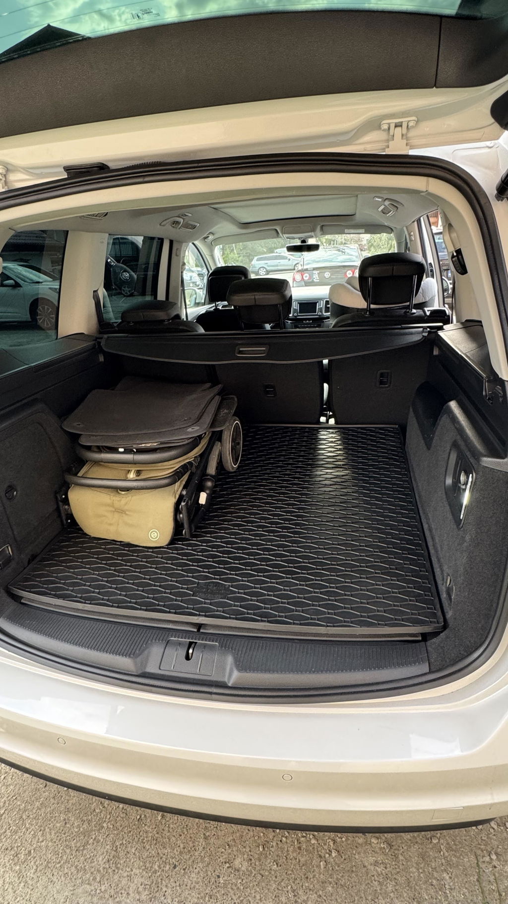 Tavite portbagaj Volkswagen Sharan II, caroserie van, an fabricatie 09.2010 - 03.2022, 7 locuri, rand 3 culcat | 437140