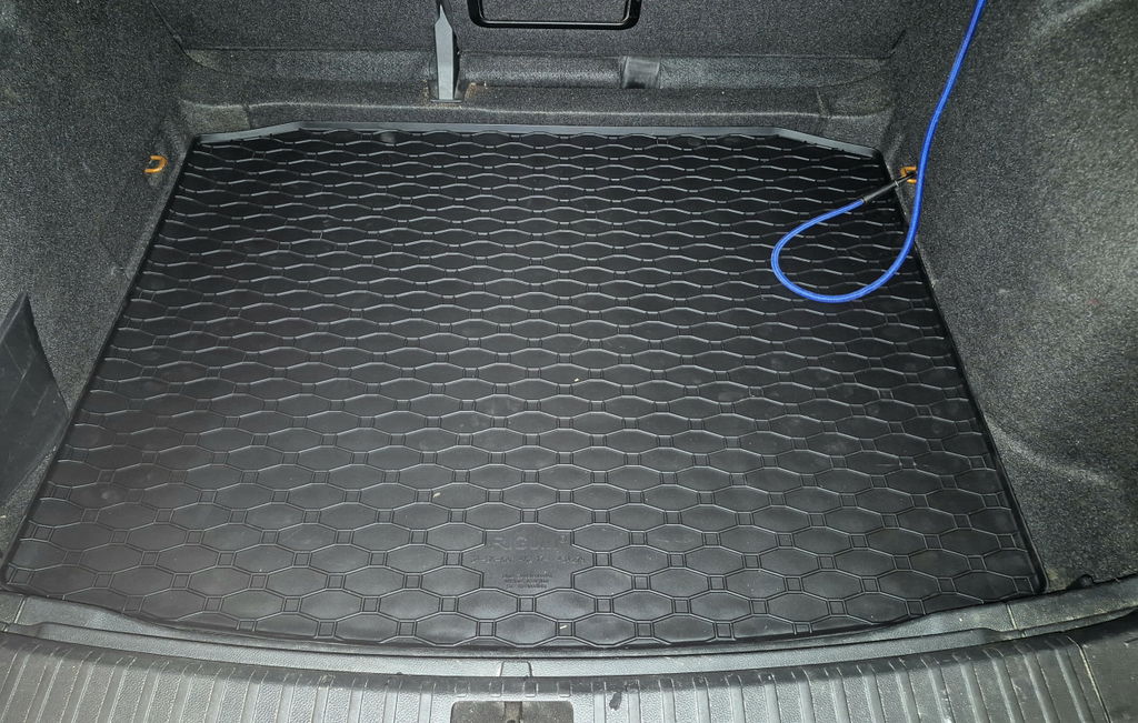Tavite portbagaj Seat Ateca, caroserie suv, an fabricatie 09.2016 - prezent, 4x2, fara podea reglabila pe inaltime, portbagaj inferior | 434279