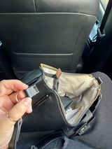 D review photo