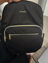 Mariah review photo