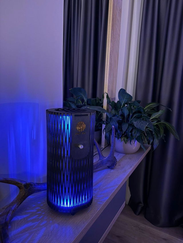 Air-Hinge с RGB осветление