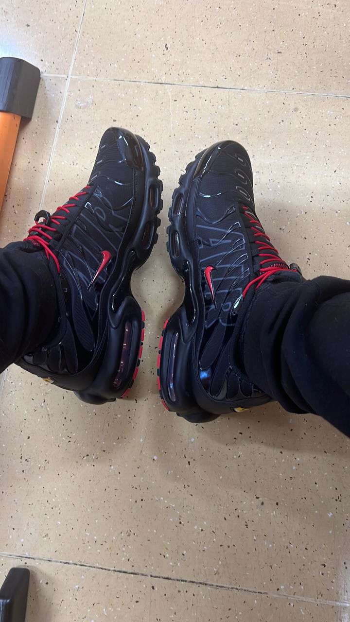 Nike Air Max Plus Tuned Air Black Red, fotka od zákazníka