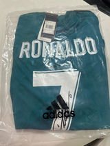 Arturo Vidal review photo