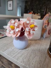 Photo client de Vase à bouquet en mini-briques, kit déco de bureau — Gearfinch