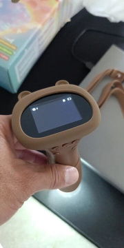 Kundenfoto für Digitales Handmikroskop für Kinder, 1000-fach – Micro Explorer — Gearfinch