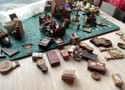 Kundenfoto für Miniaturhaus-Bausatz Holo Magic City fürs Regal — Gearfinch