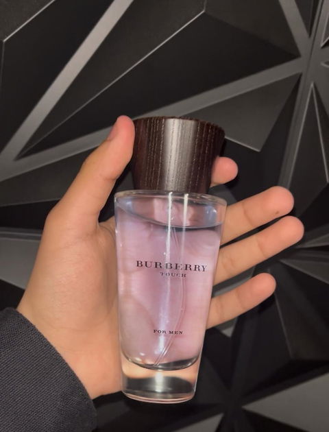 Burberry Touch for Men – A Refined Woody Floral Musk Fragrance for the Modern Gentleman