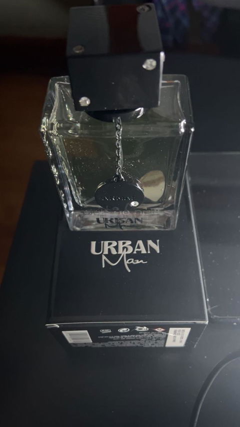 Armaf Club de Nuit Urban Man EDP 105ml – Bold Woody Aromatic Fragrance for Men | Fresh, Spicy Scent Perfect for Work & Evening Wear
