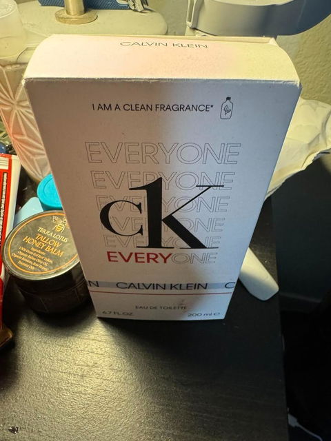 Calvin Klein CK Everyone Eau de Toilette – A Fresh & Inclusive Citrus Woody Scent