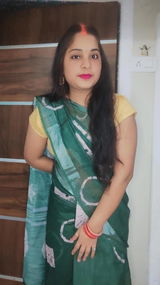 Rishu shukla review photo