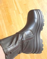 TRILLY - stivaletti platform neri con chiusura zip