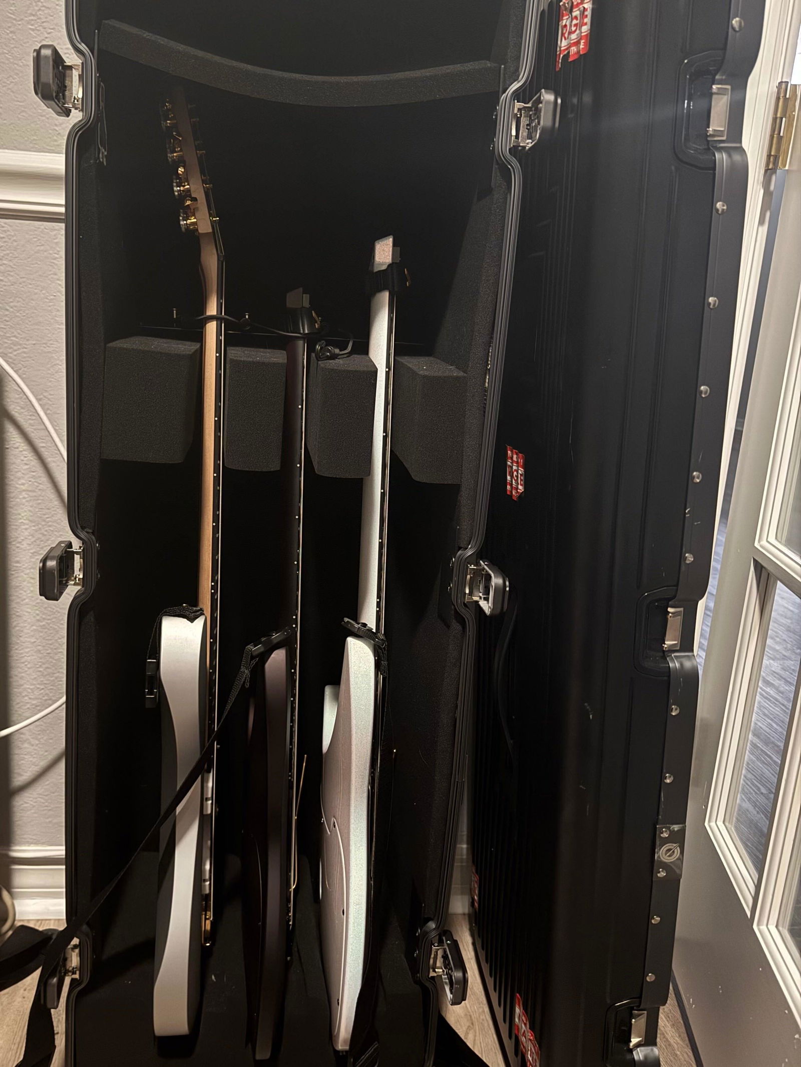 GTX Triple Electric Guitar Case - Flight Safe Touring Vault