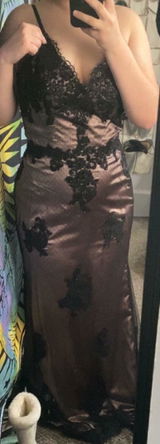 Modesty Humphr(e)y review photo