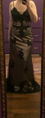 Modesty Humphr(e)y review photo