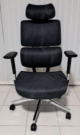 J. review photo