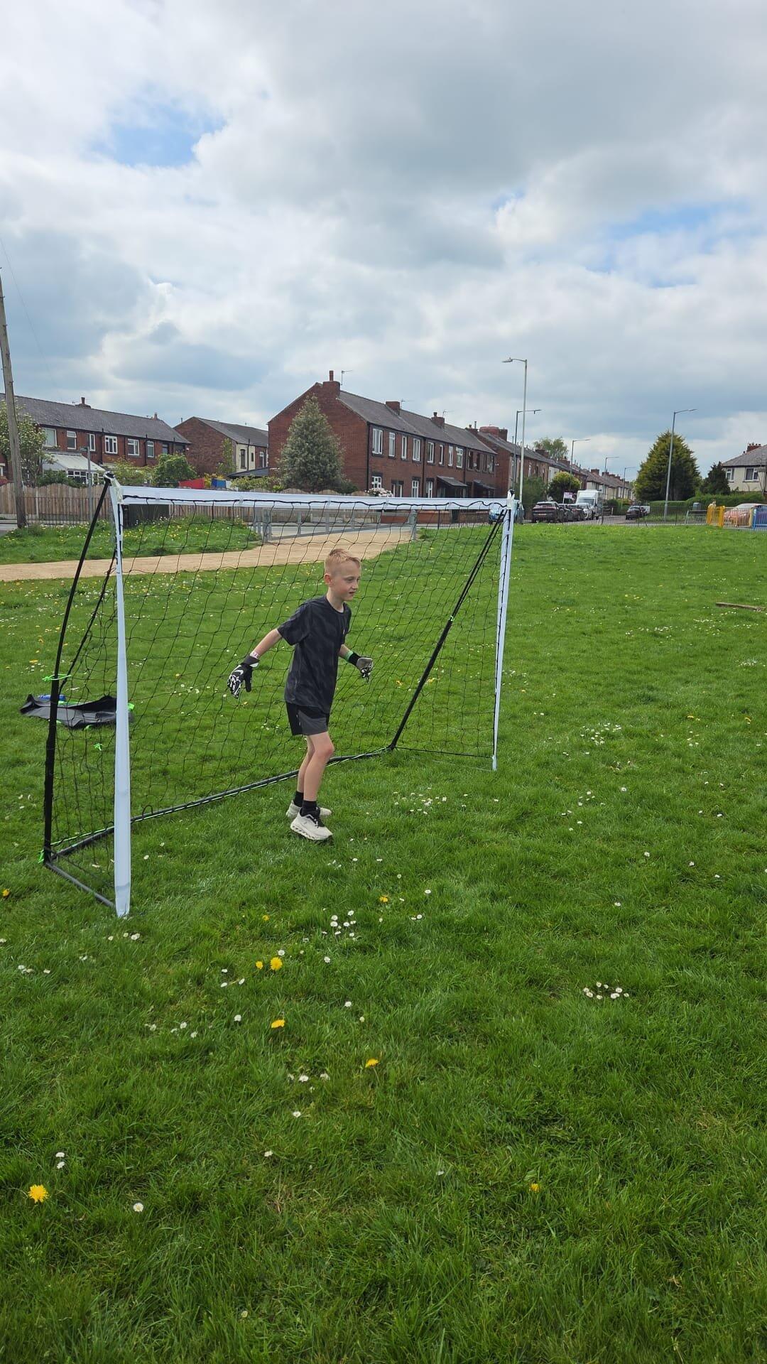 KICKSTER Portable Soccer Goal 8x5' | QUICKPLAY
