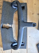 Simon review photo