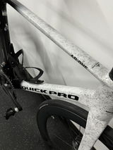 Peter Molnar review photo